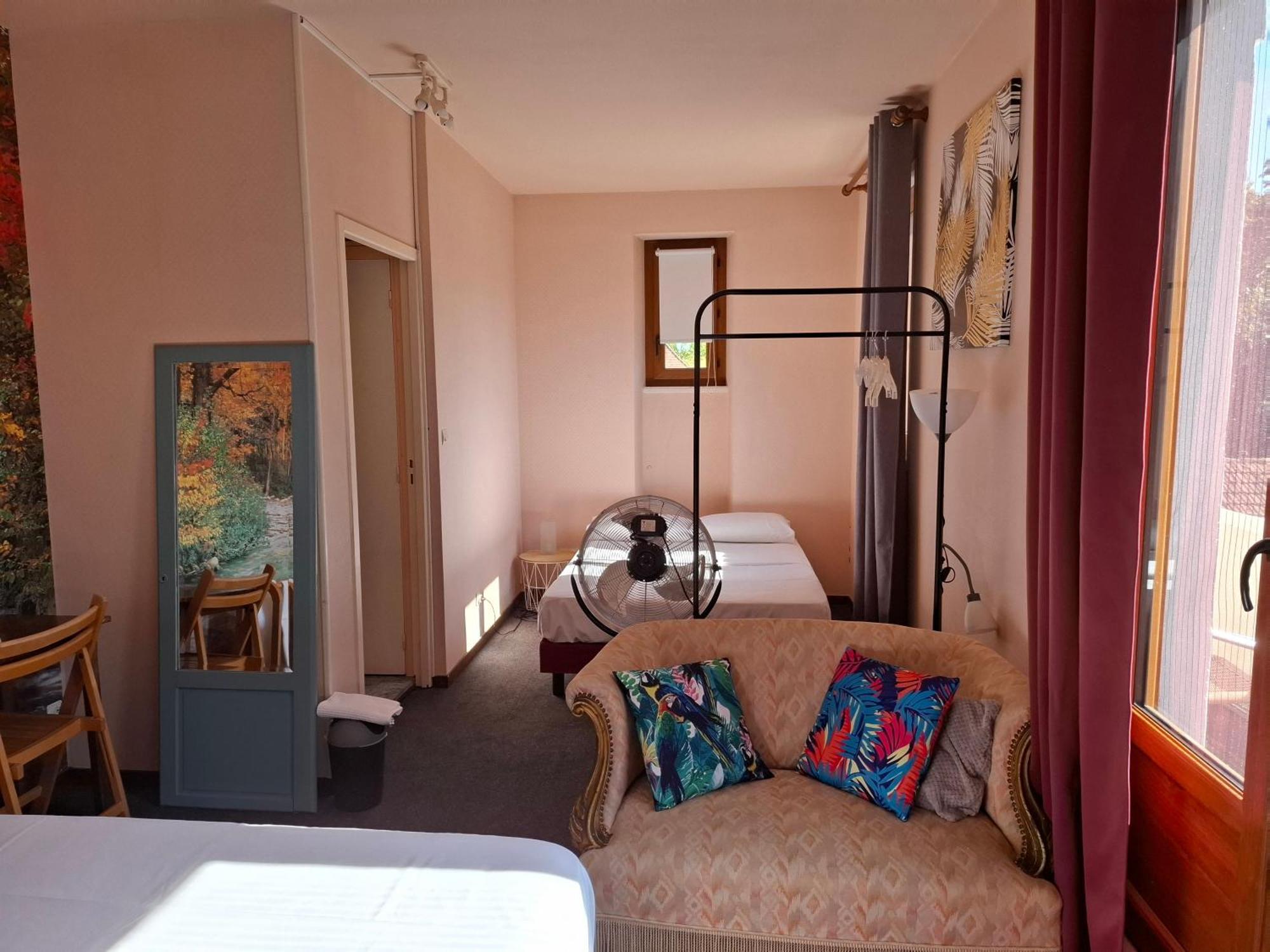 Hotel Du Pont Et Restaurant A Groléjac Esterno foto