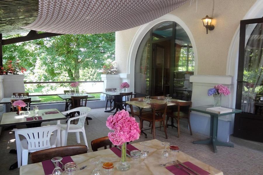 Hotel Du Pont Et Restaurant A Groléjac Esterno foto