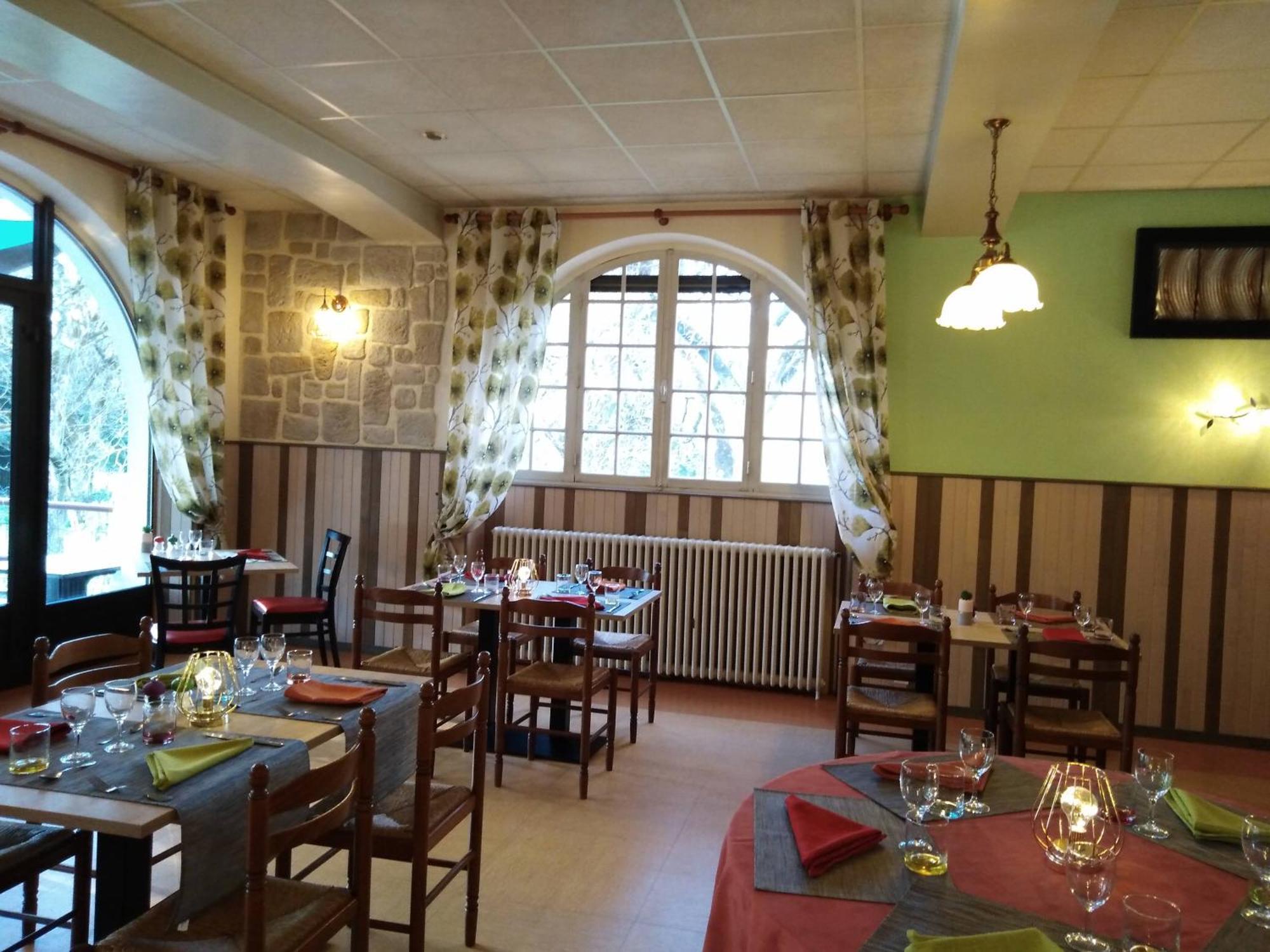 Hotel Du Pont Et Restaurant A Groléjac Esterno foto