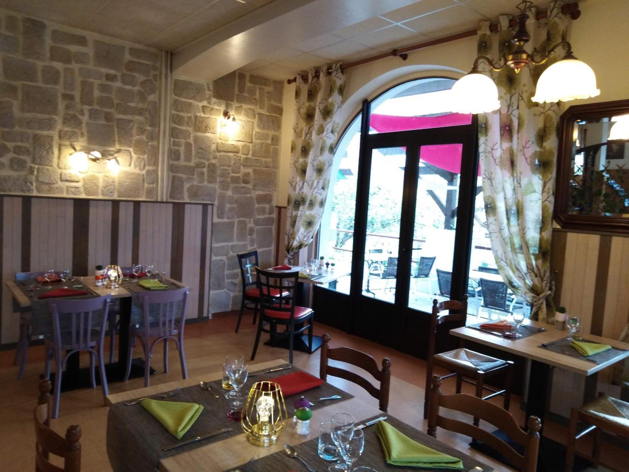 Hotel Du Pont Et Restaurant A Groléjac Esterno foto