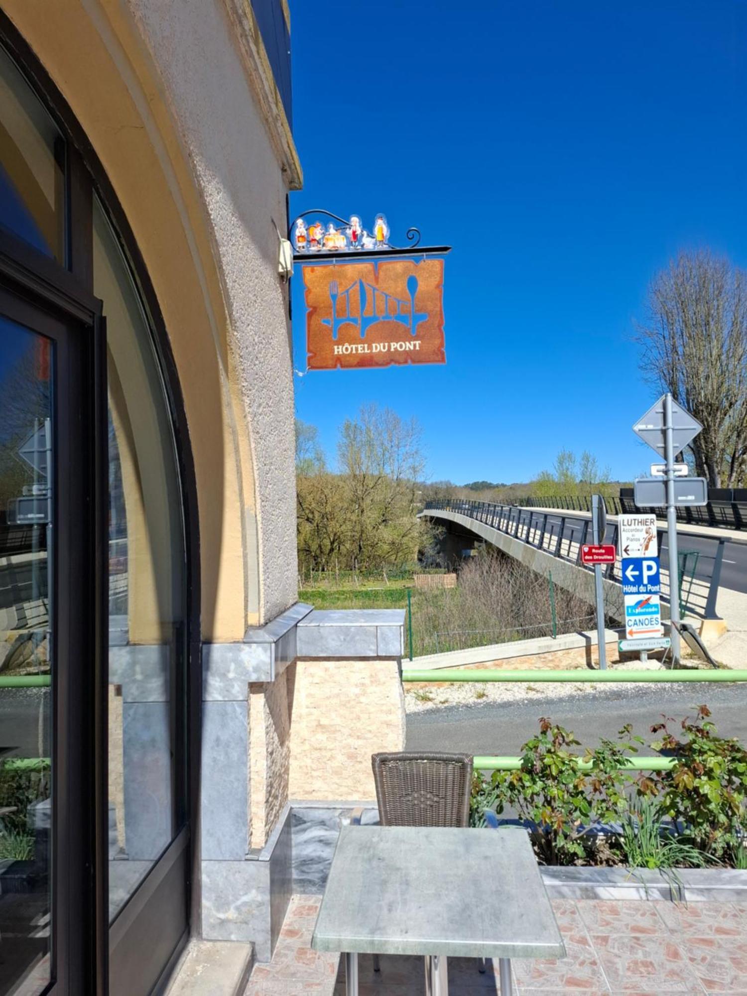 Hotel Du Pont Et Restaurant A Groléjac Esterno foto
